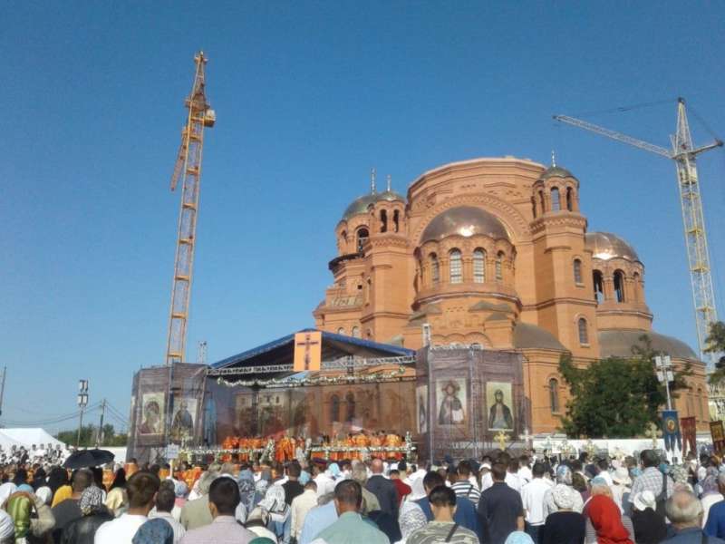 В Волгограде отметили день Всех святых, в земле Волгоградской просиявших