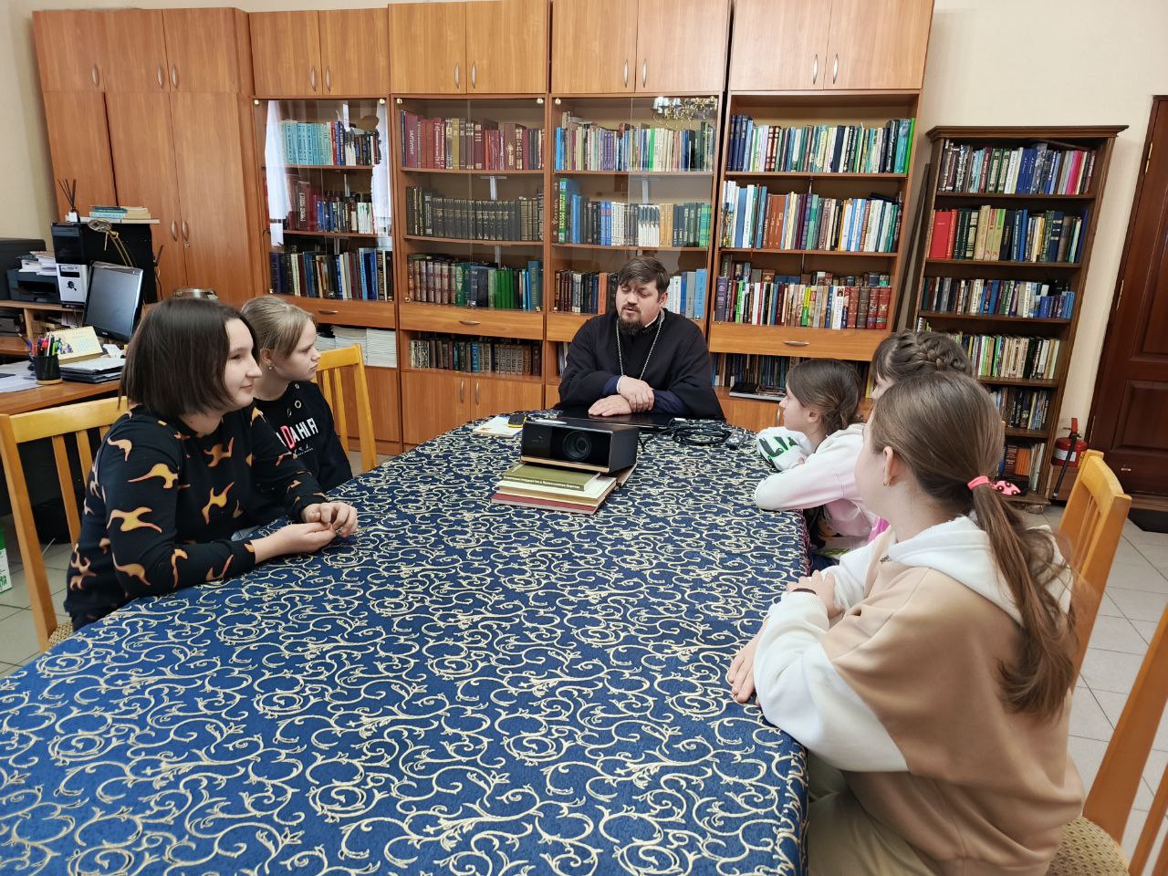 В Никольском соборе прошла встреча с воспитанниками КСРЦН