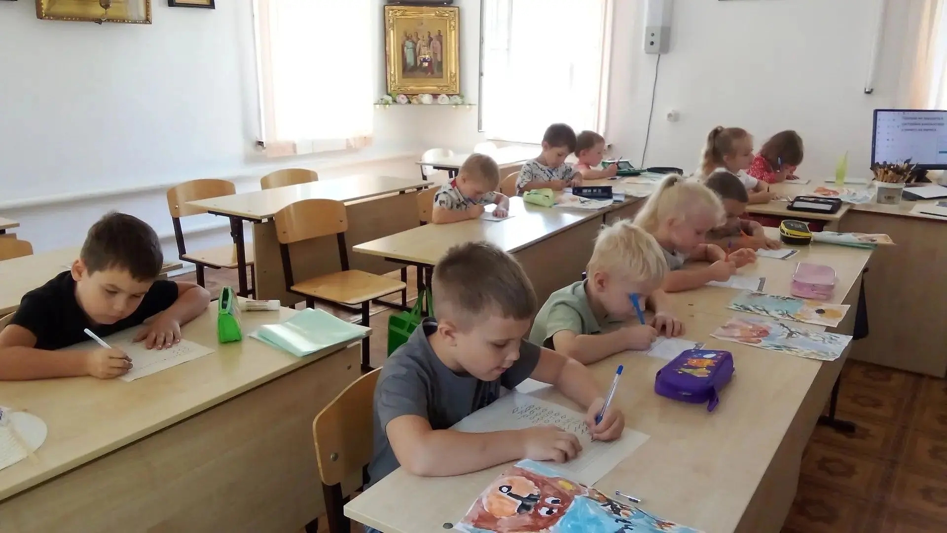В Никольском кафедральном соборе г. Камышина стартовали занятия по подготовке к школе!