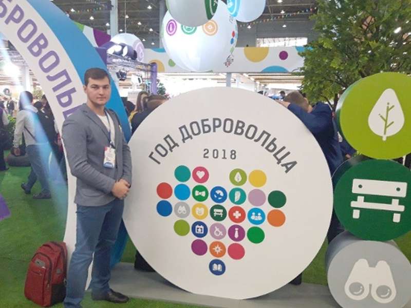 Пономарь Никольского собора побывал на международном форуме «Доброволец России»