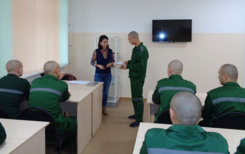 Участники конкурса социальных проектов из воспитательной колонии получили дипломы