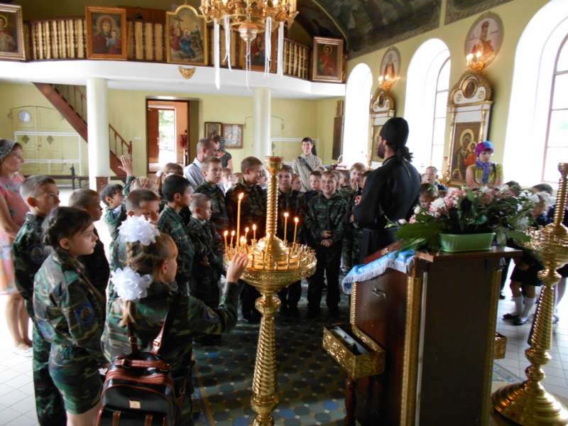 Ученики казачьих классов посетили Никольской собор (ФОТО)
