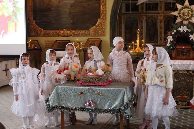 Учащиеся воскресной школы Никольского собора отметили Рождество Христово (ФОТО)