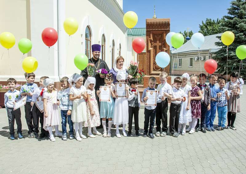 Двадцать будущих первоклассников получили свидетельства о том, что готовы к школе
