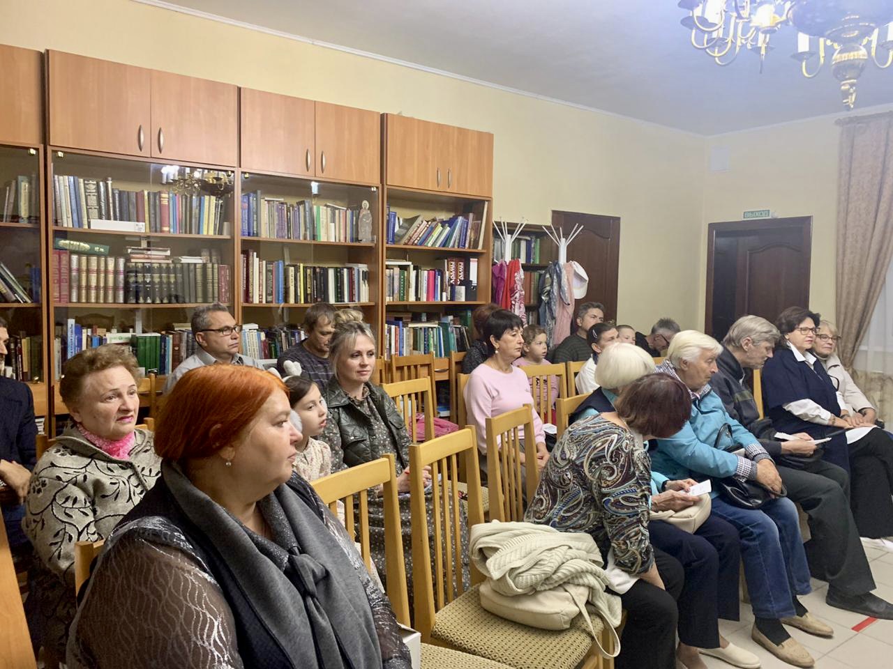 Открытие второго сезона литературного клуба "Вера, Надежда, Любовь"