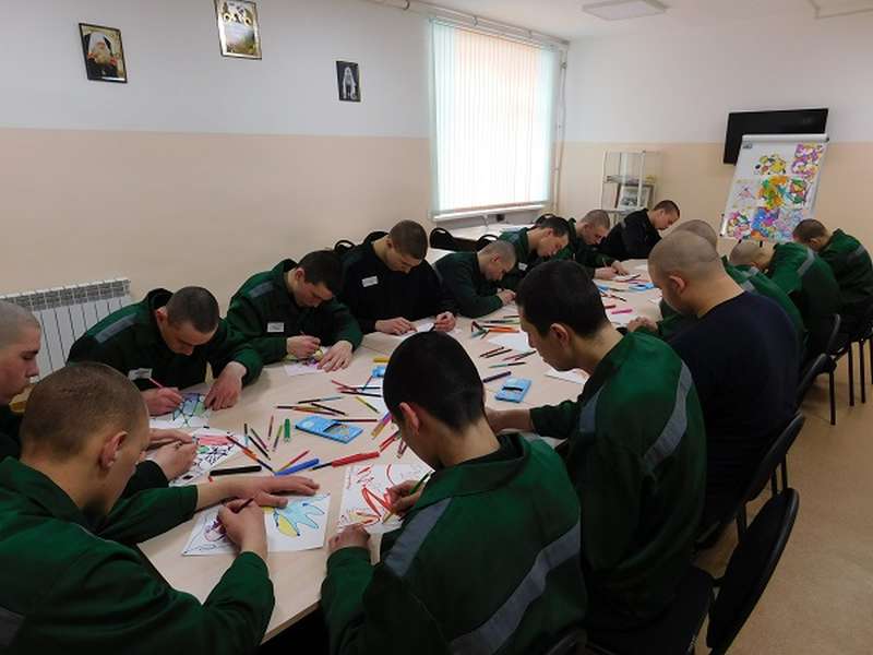 Воспитанники колонии продолжают работать с психологом: в феврале разговор шел о способах владеть собой