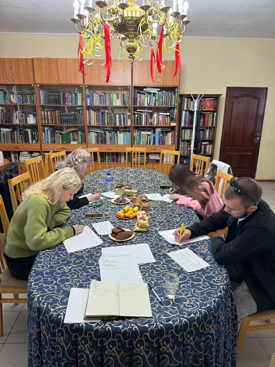 Встреча подросткового клуба "Дорога перемен" в Никольском соборе г. Камышина